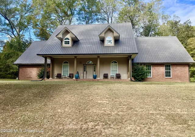 Photo 1 of Single family home for sale at 52 Ogden Rd, Natchez, MS 39120 | MLS# 4166929 | Listing updated on 2026-10-30