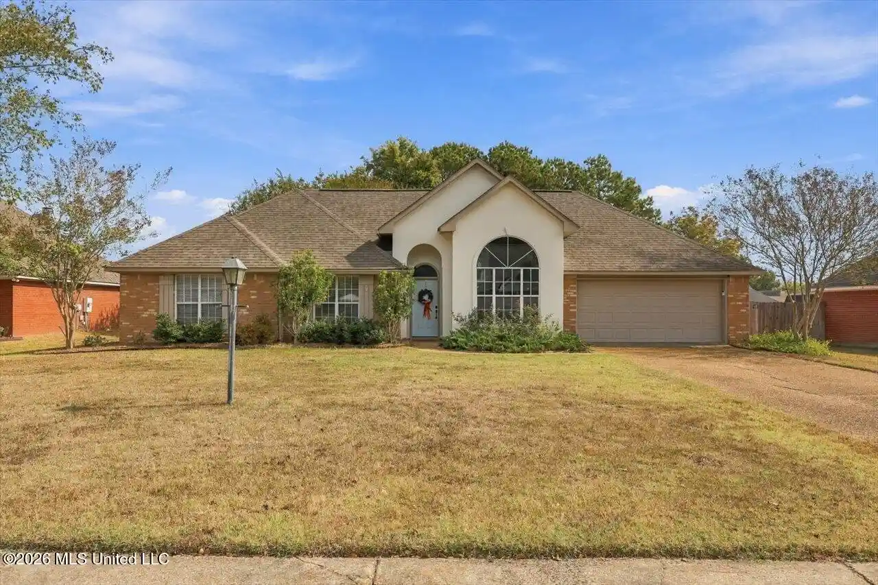 Single family home for sale at 102 Avon Cvs, Madison, MS 39110 | MLS# 4167028