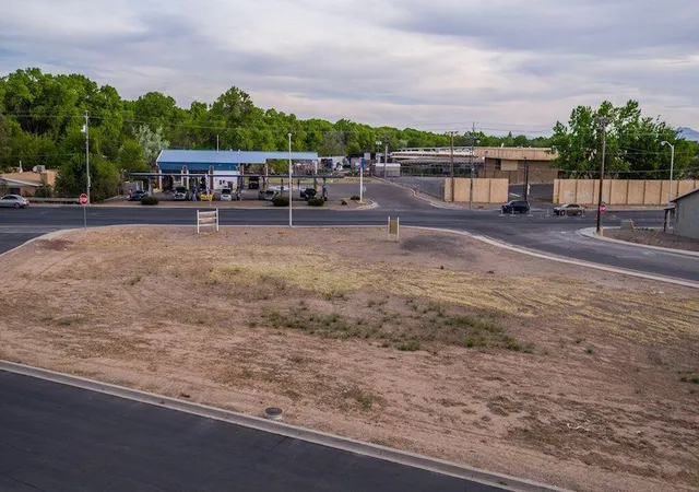 2nd image of Main St, Los Lunas, NM 87031 | MLS# 1028567