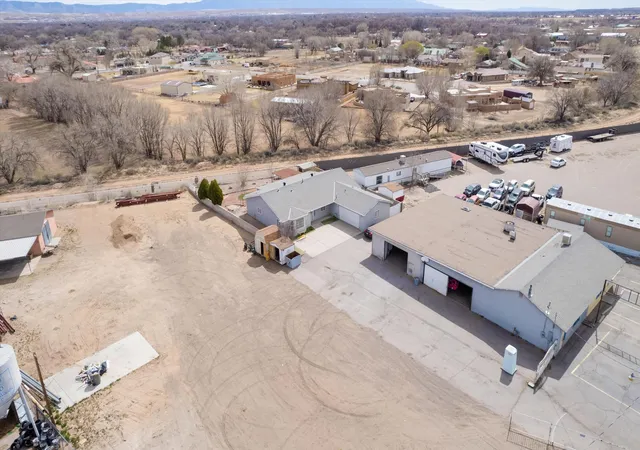 Photo 3 of Sale Pending at 2528 Coors Blvd Sw, Albuquerque, NM 87121 | MLS# 1031255 | Listing updated on 2026-08-05