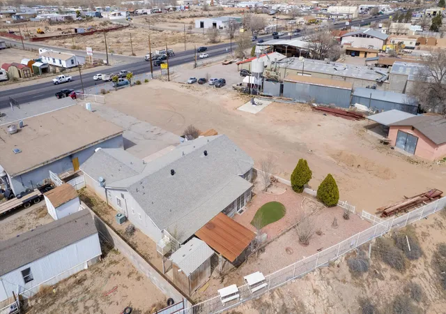 Photo 3 of Sale Pending at 2528 Coors Blvd Sw, Albuquerque, NM 87121 | MLS# 1031255 | Listing updated on 2026-08-05