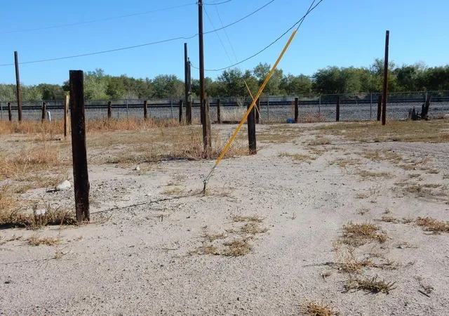 4th image of 106 W Ross Ave, Belen, NM 87002 | MLS# 1033260