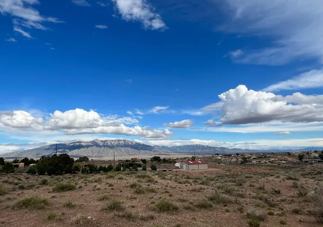 Photo 2 of Sale Pending at 4610 15th Ave Ne, Rio Rancho, NM 87144 | MLS# 1034818 | Listing updated on 2026-08-10