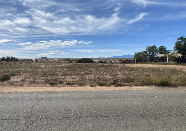 4th image of 8 Avenida Del Sur, Santa Fe, NM 87508 | MLS# 1035282