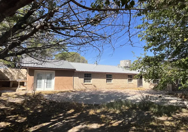 Photo 3 of House for sale at 53 Nina Rd, Lordsburg, NM 88045 | MLS# 1058940 | Listing updated on 2026-02-07