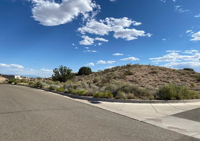 3rd image of 1720 Meadows Point Pl Ne, Rio Rancho, NM 87144 | MLS# 1060578