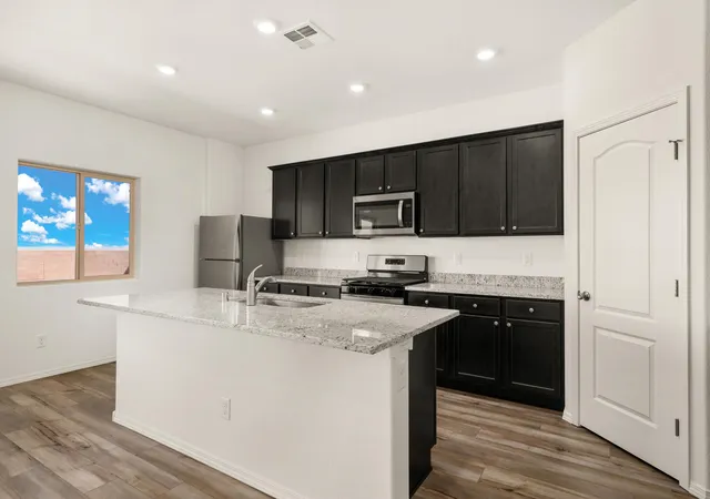 Photo 3 of Single family home for sale at 5129 Findley St Sw, Los Lunas, NM 87031 | MLS# 1069179 | Listing updated on 2026-08-25