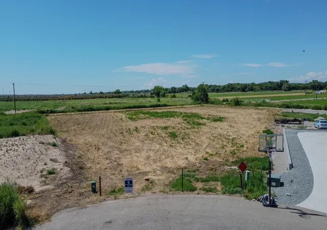Photo 1 of Land for sale at 818 Brahma Sw, Albuquerque, NM 87105 | MLS# 1069546 | Listing updated on 2026-07-22