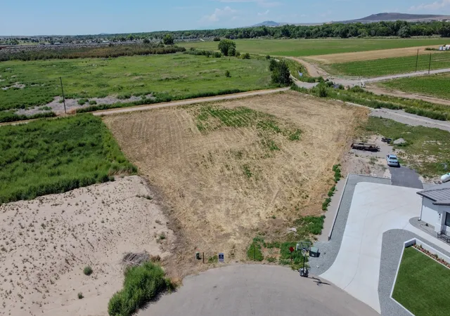 Photo 2 of Land for sale at 818 Brahma Sw, Albuquerque, NM 87105 | MLS# 1069546 | Listing updated on 2026-07-22