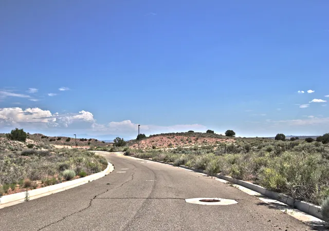 4th image of 5725 Highland Meadows Dr Ne, Rio Rancho, NM 87144 | MLS# 1074987