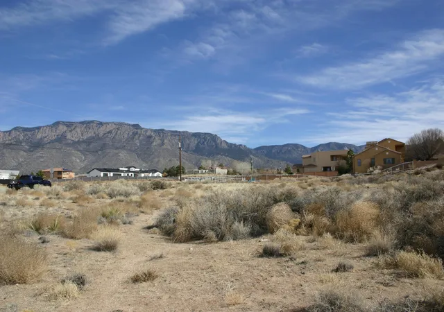 Homes for sale in Albuquerque, NM | 10510 San Bernardino Ave Ne, Albuquerque, NM 87122 | MLS# 1077940