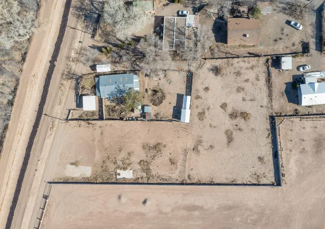 16th image of 1035 Ortega Rd Nw, Los Ranchos, NM 87114 | MLS# 1077982