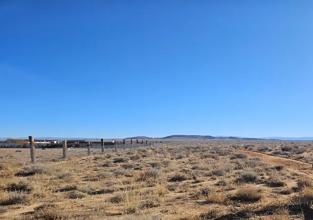 2nd image of 76 Duarte Rd, Los Lunas, NM 87031 | MLS# 1078319