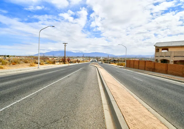 15th image of 3525 Tower Rd Sw, Albuquerque, NM 87121 | MLS# 1079677