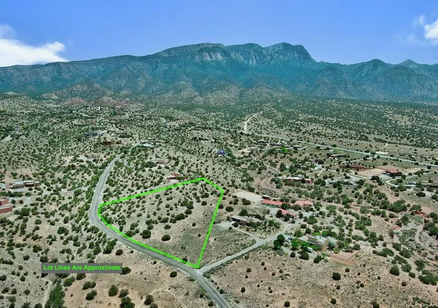 Homes for sale in Placitas, NM | 22 Calle Del Sol, Placitas, NM 87043 | MLS# 1082117