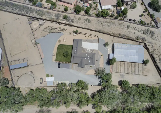 Photo 2 of Single family home for sale at 210 Josefita Rd Ne, Albuquerque, NM 87113 | MLS# 1084389 | Listing updated on 2026-08-13