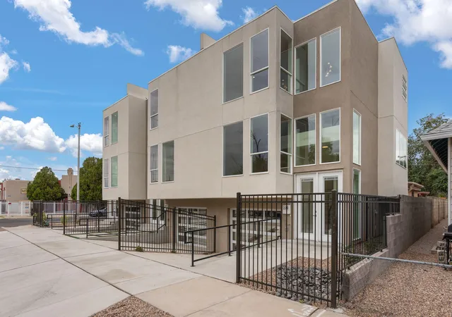 Photo 1 of Townhouse for sale at 233 Stover Ave Sw, Albuquerque, NM 87102 | MLS# 1088822 | Listing updated on 2026-08-27