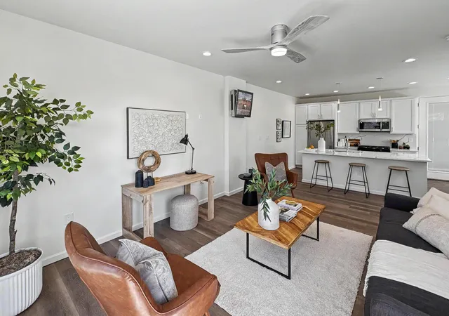 Photo 3 of Townhouse for sale at 233 Stover Ave Sw, Albuquerque, NM 87102 | MLS# 1088822 | Listing updated on 2026-08-27
