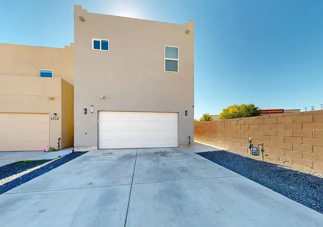 Photo 3 of Townhouse for sale at 5714 Pinnacle Peak Ct NW, Albuquerque, NM 87114 | MLS# 1089593 | Listing updated on 2026-07-31