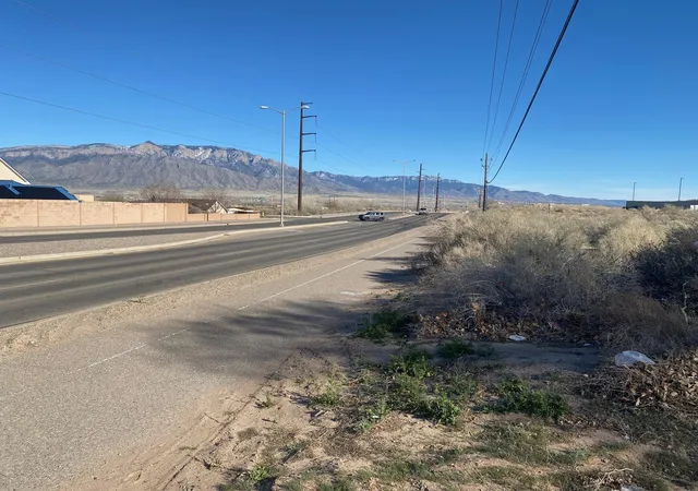 4th image of 561 Vortex Rd Ne, Rio Rancho, NM 87124 | MLS# 1089856