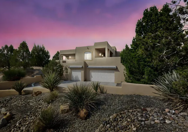 Photo 2 of Single family home for sale at 5 Basketweaver Ct, Placitas, NM 87043 | MLS# 1090149 | Listing updated on 2026-08-13