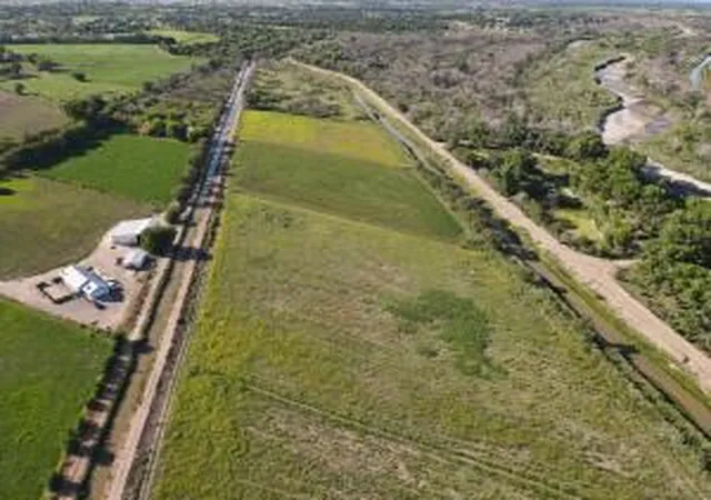 5th image of 214 Strawberry Ln, Belen, NM 87002 | MLS# 1090474