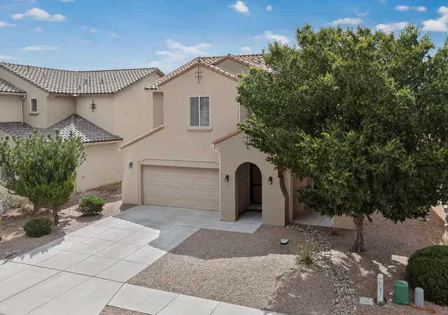 Photo 3 of Sale Pending at 2015 Salvator Dr Se, Albuquerque, NM 87123 | MLS# 1090485 | Listing updated on 2026-08-20