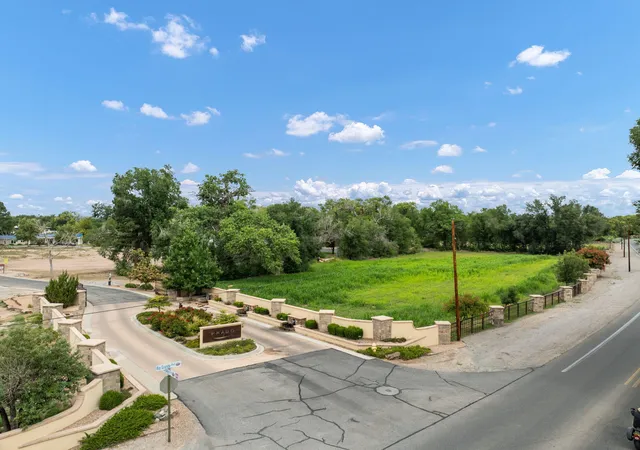 Photo 2 of Land for sale at 1001 Cottonwood Dr Nw, Los Ranchos, NM 87107 | MLS# 1090833 | Listing updated on 2026-07-21