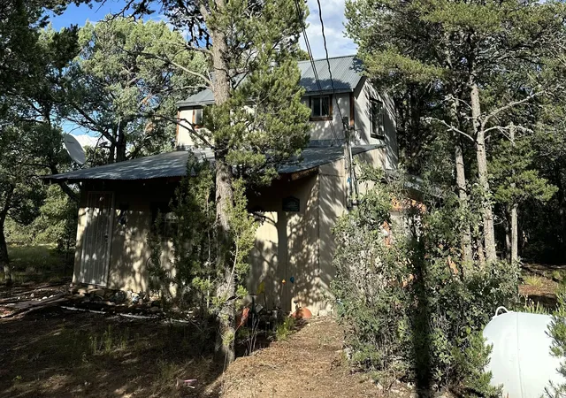 Homes for sale in Edgewood, NM | 29 Gipson Rd, Edgewood, NM 87015 | MLS# 1091234