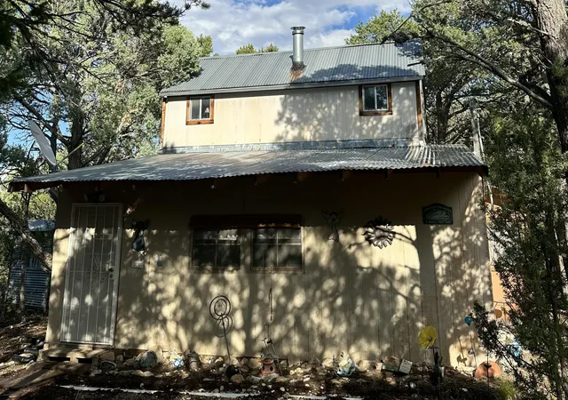 Homes for sale in Edgewood, NM | 29 Gipson Rd, Edgewood, NM 87015 | MLS# 1091234