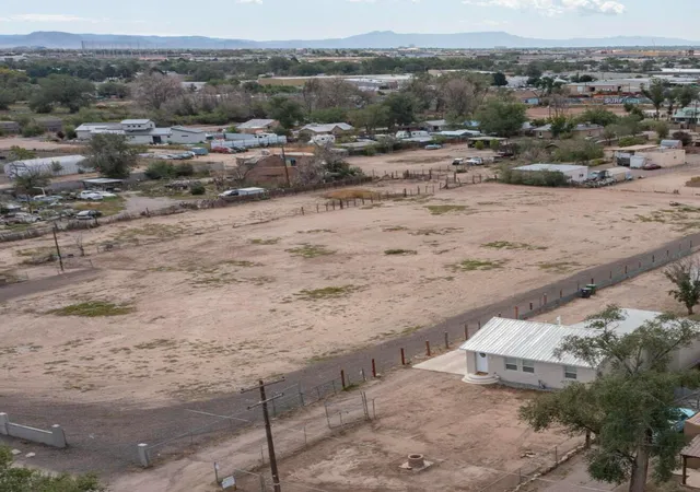 3rd image of 152 Willow Rd Nw, Albuquerque, NM 87107 | MLS# 1091255