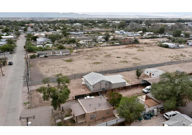 5th image of 152 Willow Rd Nw, Albuquerque, NM 87107 | MLS# 1091255