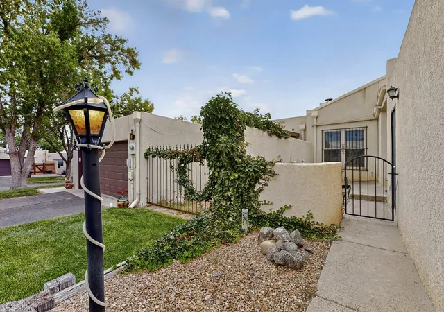 Homes for sale in Rio Rancho, NM | 3288 Esplanade Cir Se, Rio Rancho, NM 87124 | MLS# 1091389