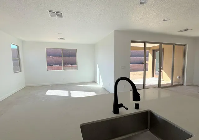 Photo 4 of Sale Pending at 3165 Wolf Tail Loop Ne, Rio Rancho, NM 87144 | MLS# 1091854 | Listing updated on 2026-08-19