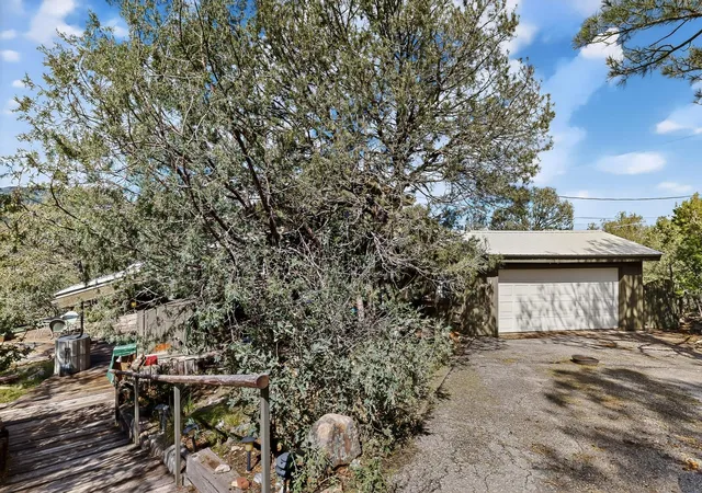 Photo 2 of Single family home for sale at 88 Juniper Hill Loop, Cedar Crest, NM 87008 | MLS# 1092344 | Listing updated on 2026-08-21