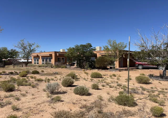 1st image of 25 Jennifer St, Belen, NM 87002 | MLS# 1092410