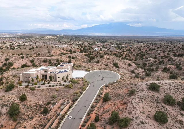3rd image of 6016 Ridgeline Pl Ne, Rio Rancho, NM 87144 | MLS# 1092893