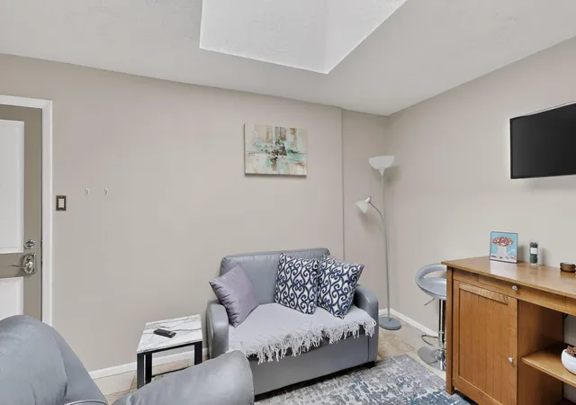 Homes for sale in Albuquerque, NM | 351 Washington St Se #205, Albuquerque, NM 87108 | MLS# 1092900