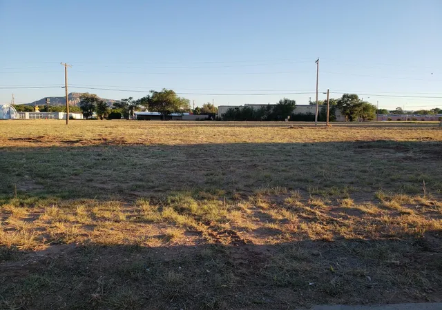 Homes for sale in Tucumcari, NM | 924 E Laughlin Ave, Tucumcari, NM 88401 | MLS# 1093034