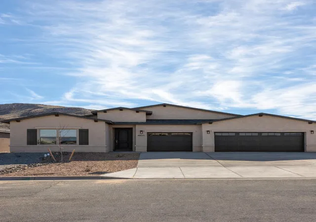 2nd image of 4805 Guadalupe Peak St Sw, Los Lunas, NM 87031 | MLS# 1093539