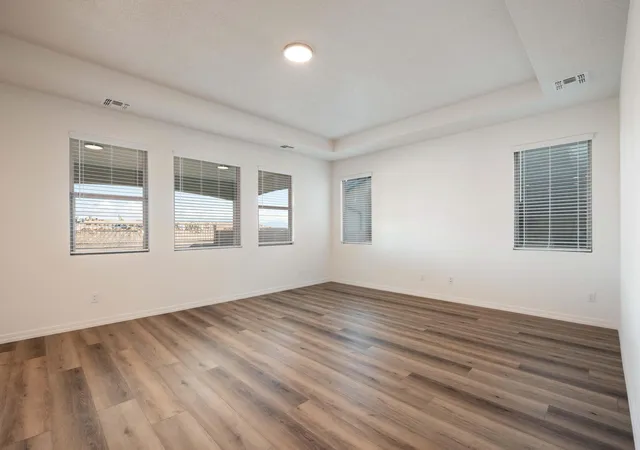 5th image of 1532 Valle De Colores Rd Nw, Los Lunas, NM 87031 | MLS# 1093616