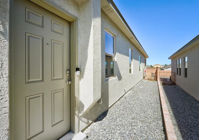 3rd image of 10737 Sabino Loop Sw, Albuquerque, NM 87121 | MLS# 1093759