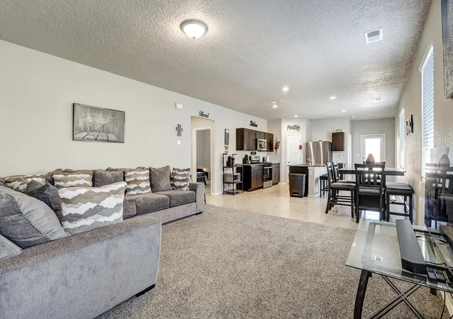 4th image of 10737 Sabino Loop Sw, Albuquerque, NM 87121 | MLS# 1093759