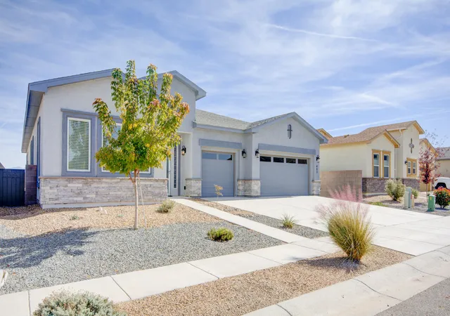 2nd image of 460 Rio Chama Cir Sw, Los Lunas, NM 87031 | MLS# 1093946