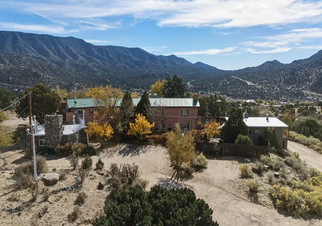 1st image of 24 Matisse Rd, Albuquerque, NM 87123 | MLS# 1094511