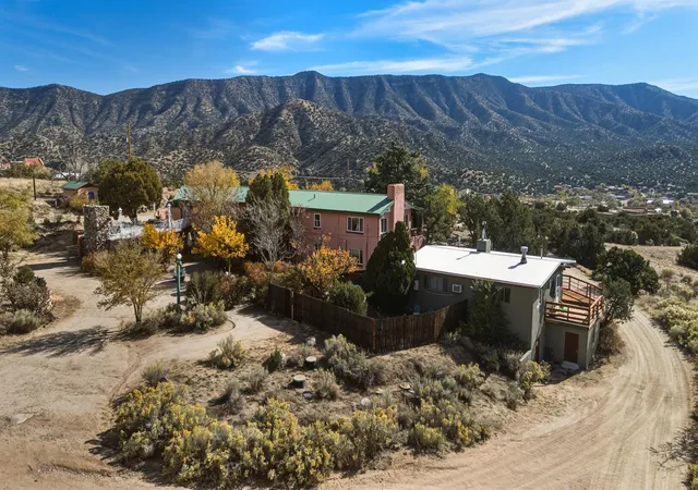 2nd image of 24 Matisse Rd, Albuquerque, NM 87123 | MLS# 1094511