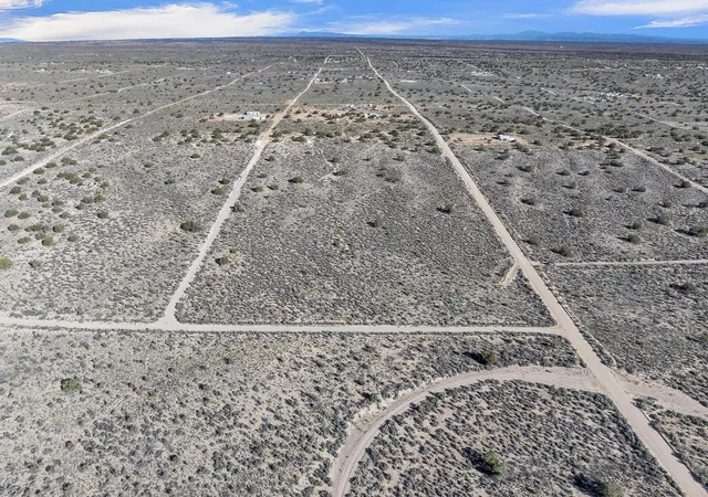 3rd image of 40Th St Sw, Rio Rancho, NM 87124 | MLS# 1094579