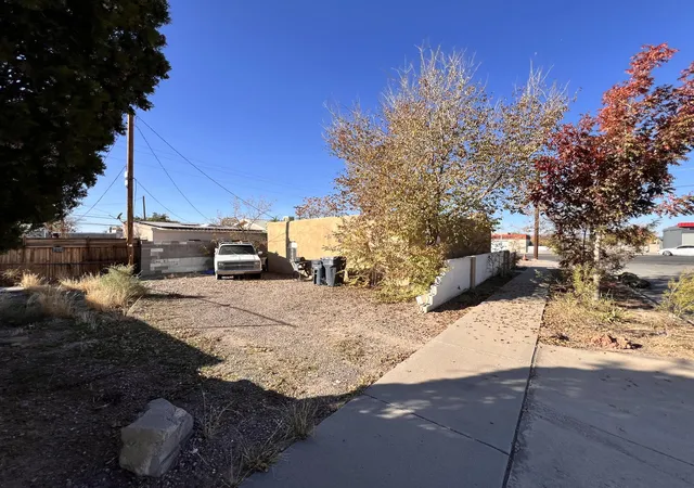 4th image of 524 Gibson Blvd Se, Albuquerque, NM 87102 | MLS# 1095124