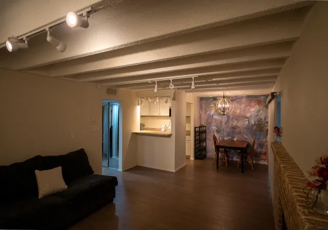 35th image of 1100 Alvarado Dr Se #APT 108, Albuquerque, NM 87108 | MLS# 1095401