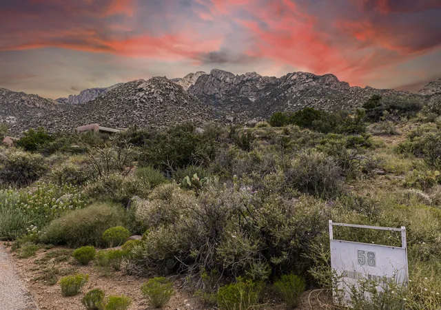 2nd image of 58 Rock Point Pl Ne, Albuquerque, NM 87122 | MLS# 1095703